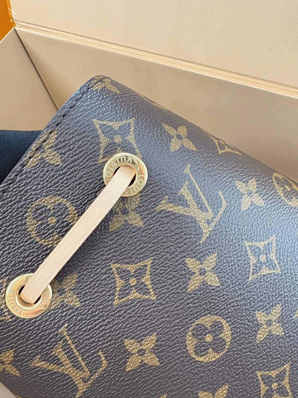 Louis Vuitton NEONOE BB Mini Bucket Bag For Women