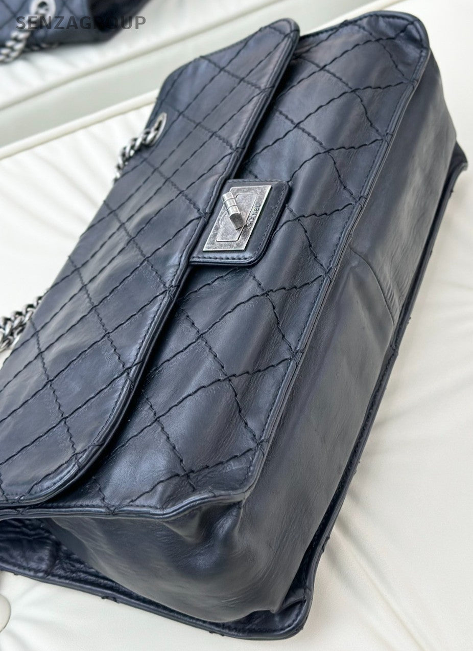 CHANEL 2.55 Classic Diamond pattern Chain Strap Shoulder bag Black Women