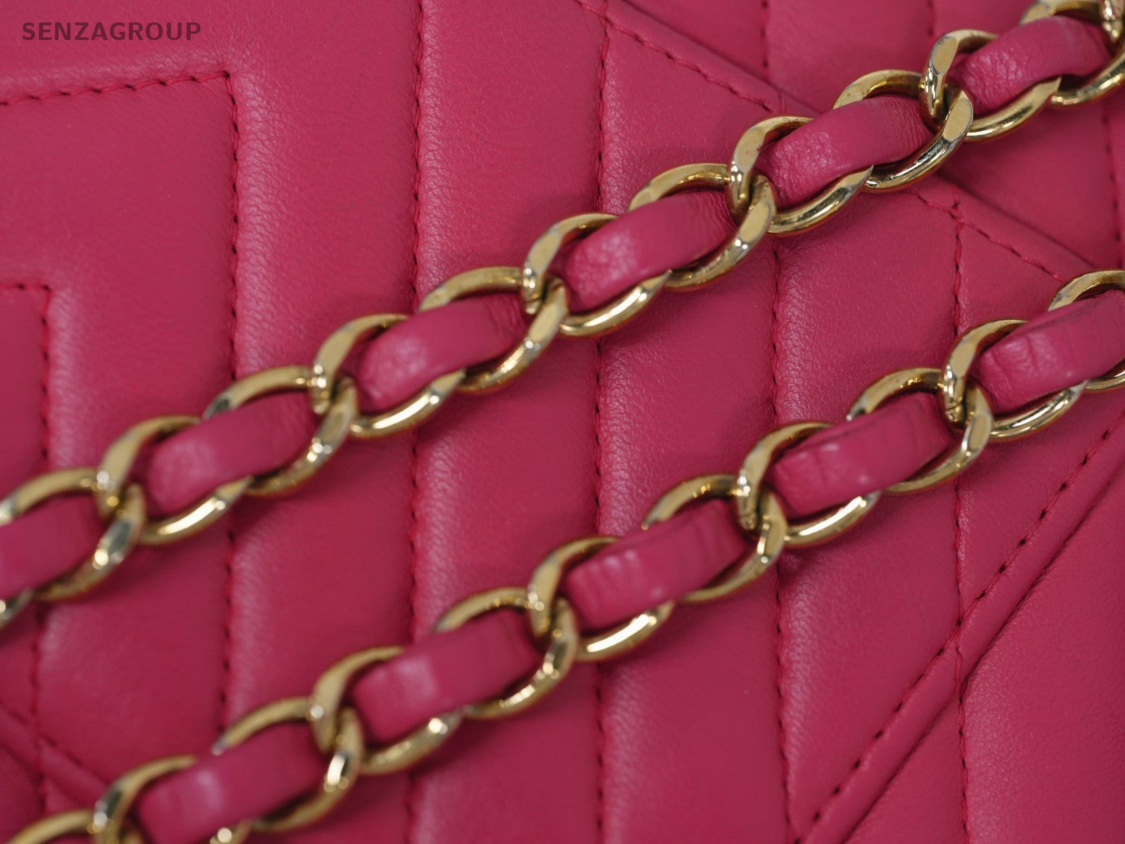 CHANEL Classic Flap MM V-Shape Pattern Chain Shoulder bag Pink Gold Women