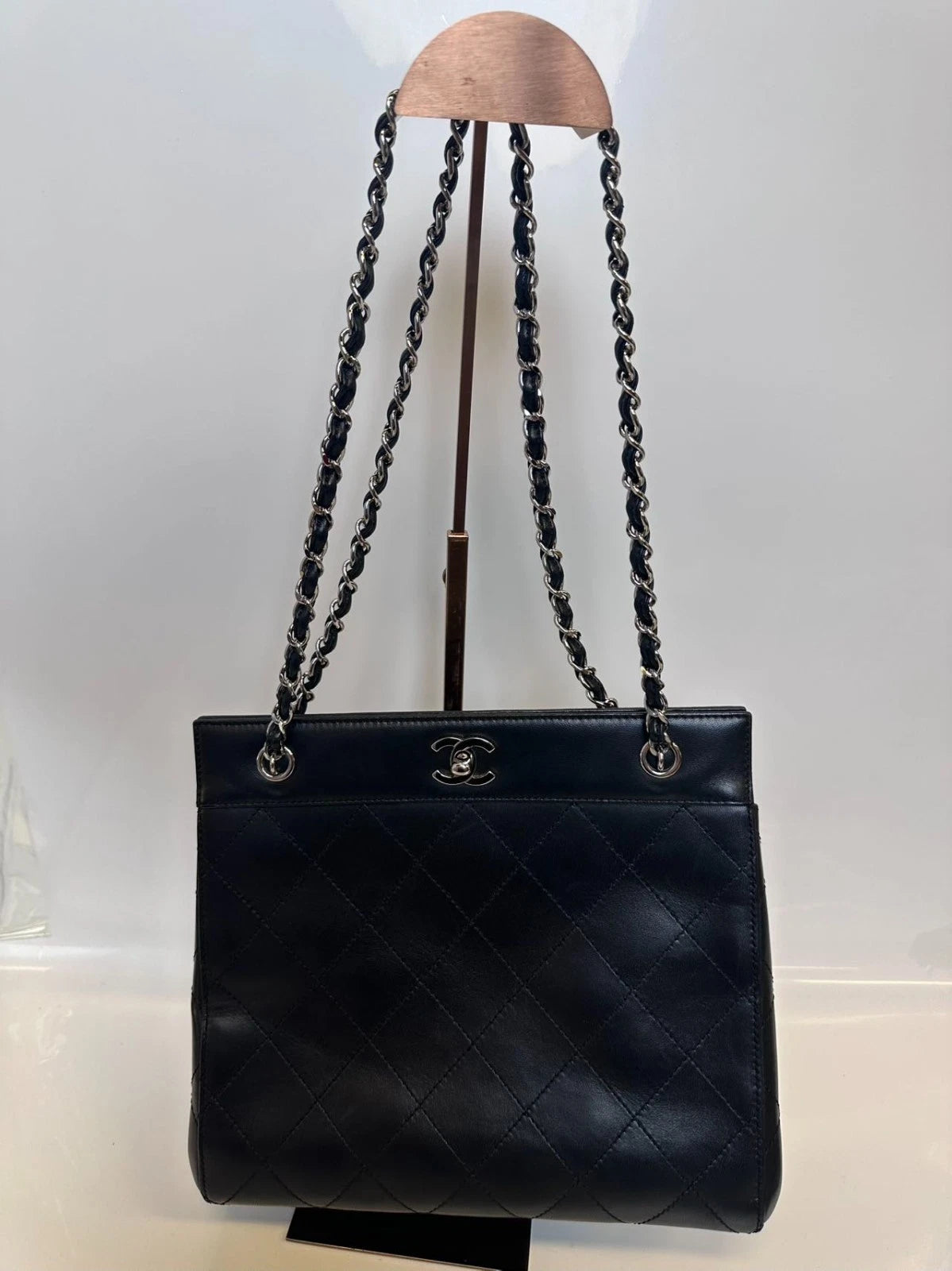 SJ0001 YS1461L Chanel Vintage Black Quilted Lambskin CC Turnlock Double Chain