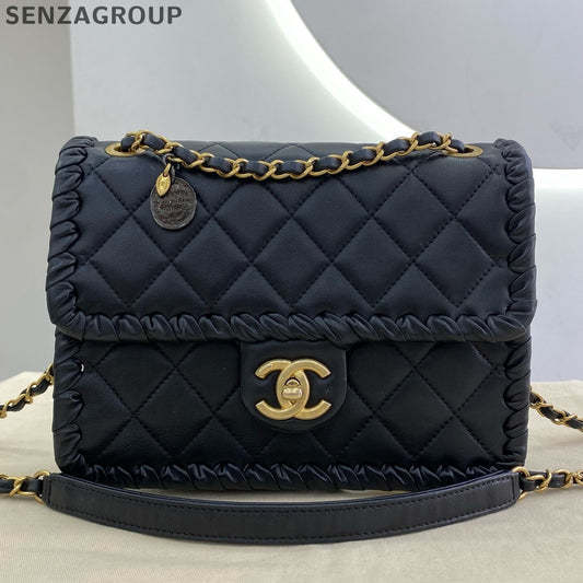 Chanel Black Gold Quilted Chain Shoulder Crossbody Bag Classic Women