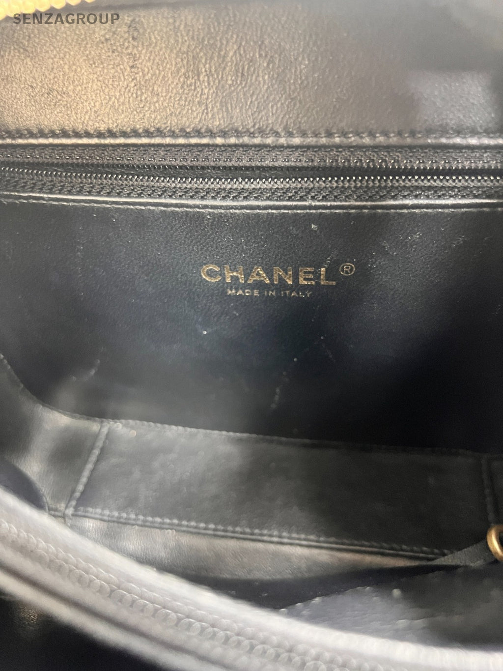 Chanel Vanity Chain Shoulder Bag Crossbody Diamond Black Gold Women Classic