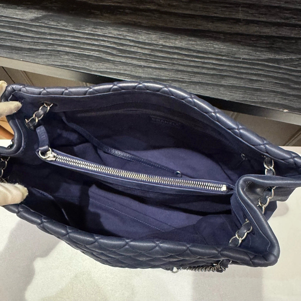 Chanel Bubble Quilt Tote Chain Shoulder Bag Blue Silver Women Diamond Classic