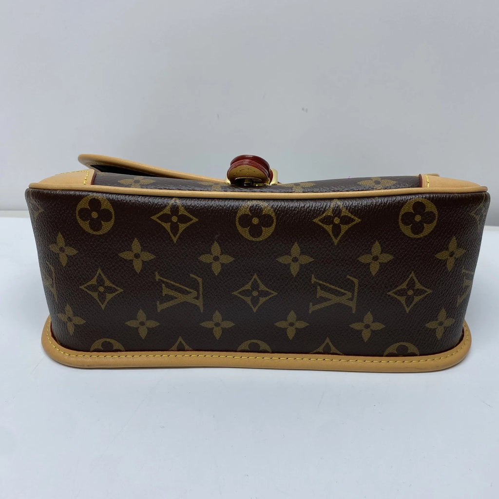 Louis Vuitton Monogram Canvas Baguette Shoulder Bag For Women