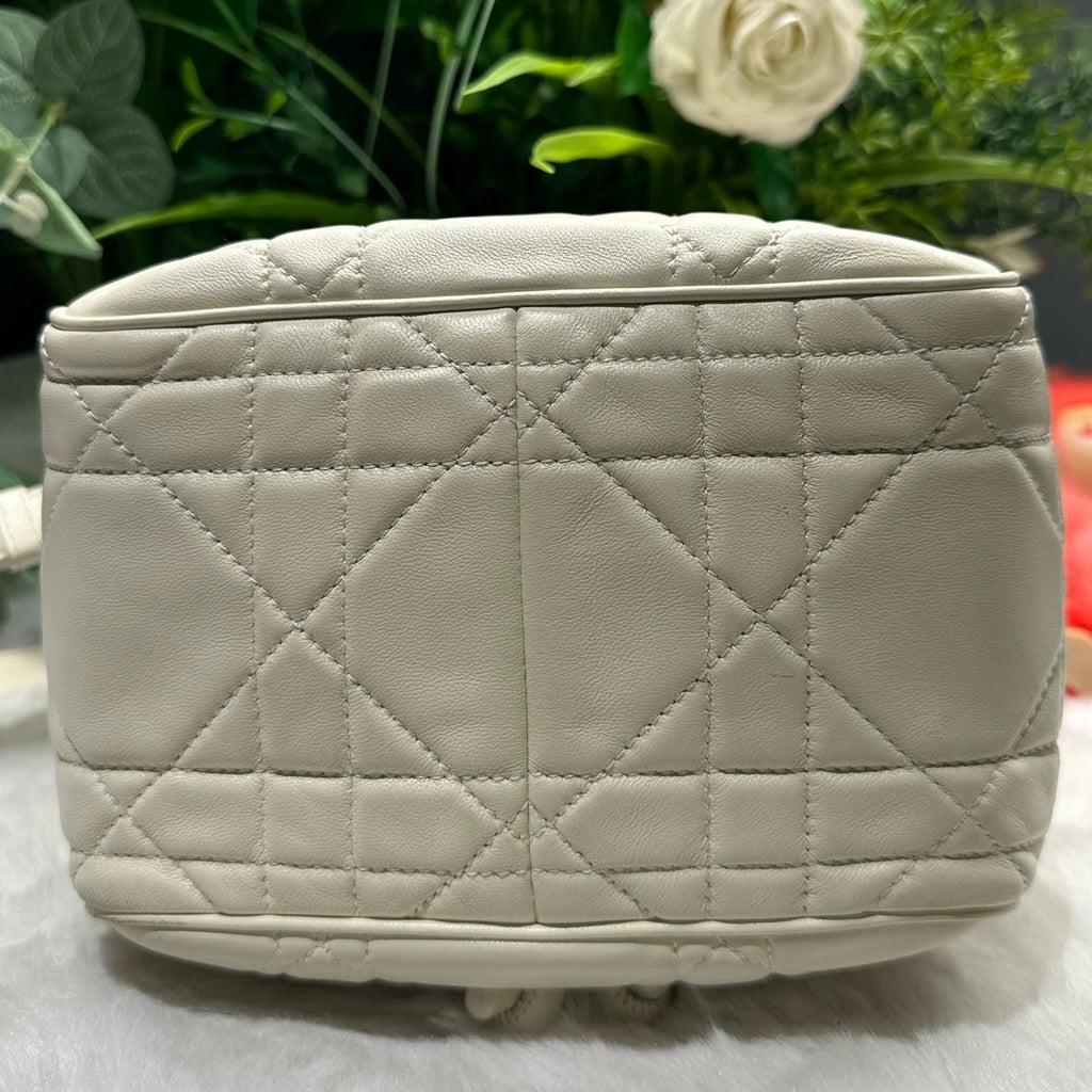 Dior D-Motion White Lambskin Bucket Shoulder Crossbody Bag For Women
