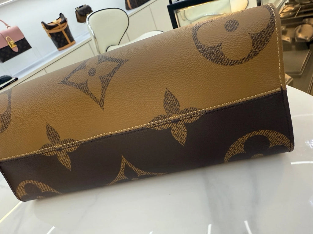 Louis Vuitton OnTheGo Canvas Tote Bag Excellent