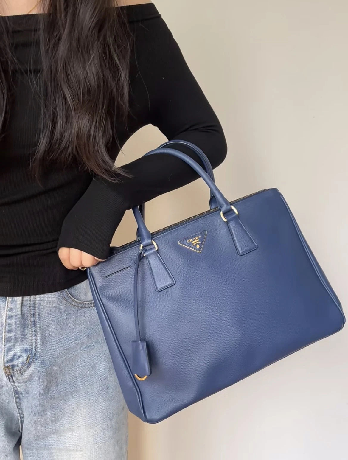 Authentic Prada Galleria Calfskin GM Blue Tote Handbag Gold Hardware