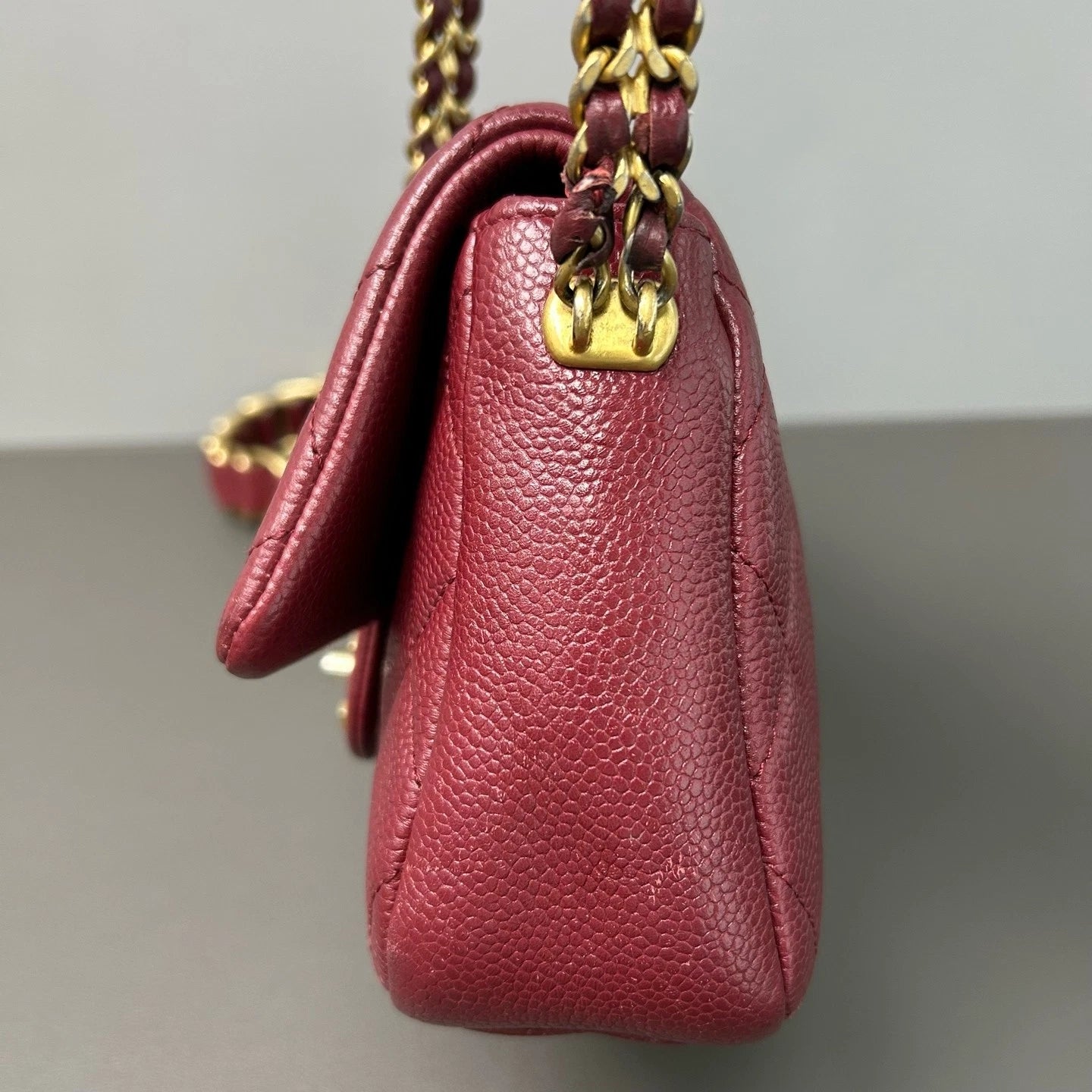 CHANEL Women Burgundy Leather Mini Square Chain Crossbody Chip Version