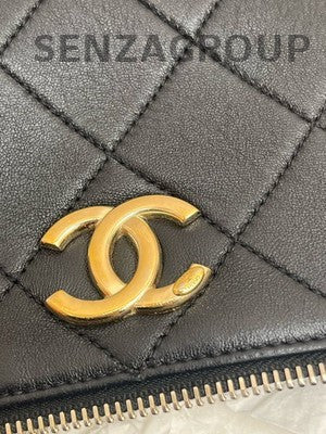 Chanel Vintage Quilted Chain Waist Bag Black Gold Classic Women's