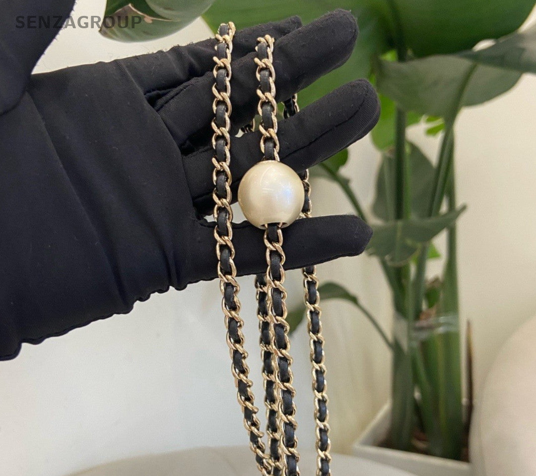 Chanel Lambskin Pearl Bucket Chain Shoulder Bag Crossbody Black Gold Women