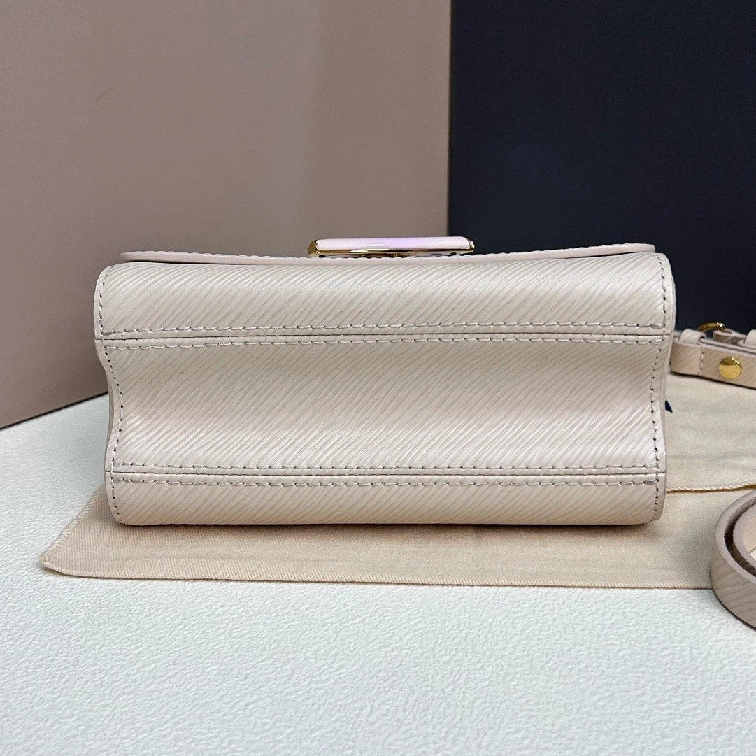 Excellent Louis Vuitton Twist PM Gradient Enamel Chain White Gold Shoulder Bag