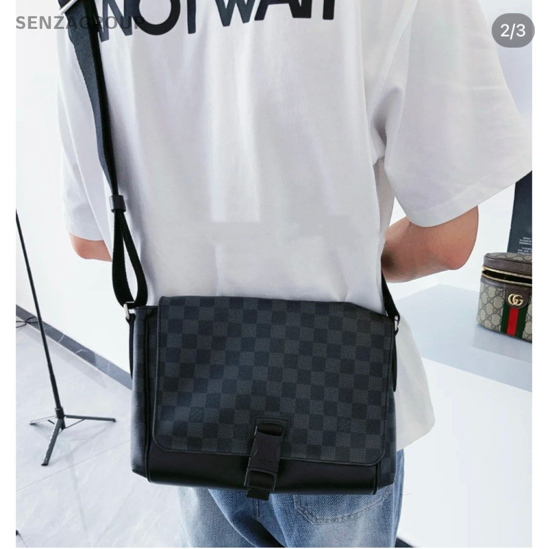 Louis Vuitton Damier Black Crossbody bag