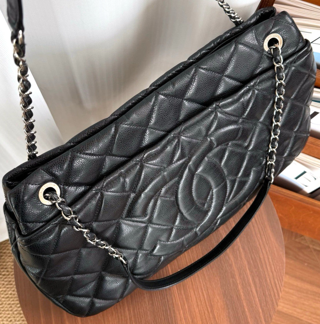 CHANEL Relief sculpture CC Chain Shoulder bag Black Silver tote Women