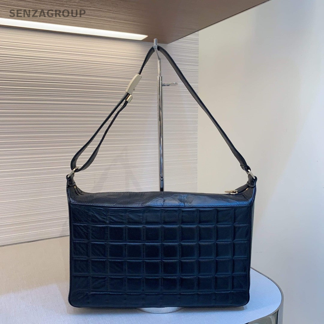 CHANEL Black Chocolate Bar Lambskin Shoulder bag