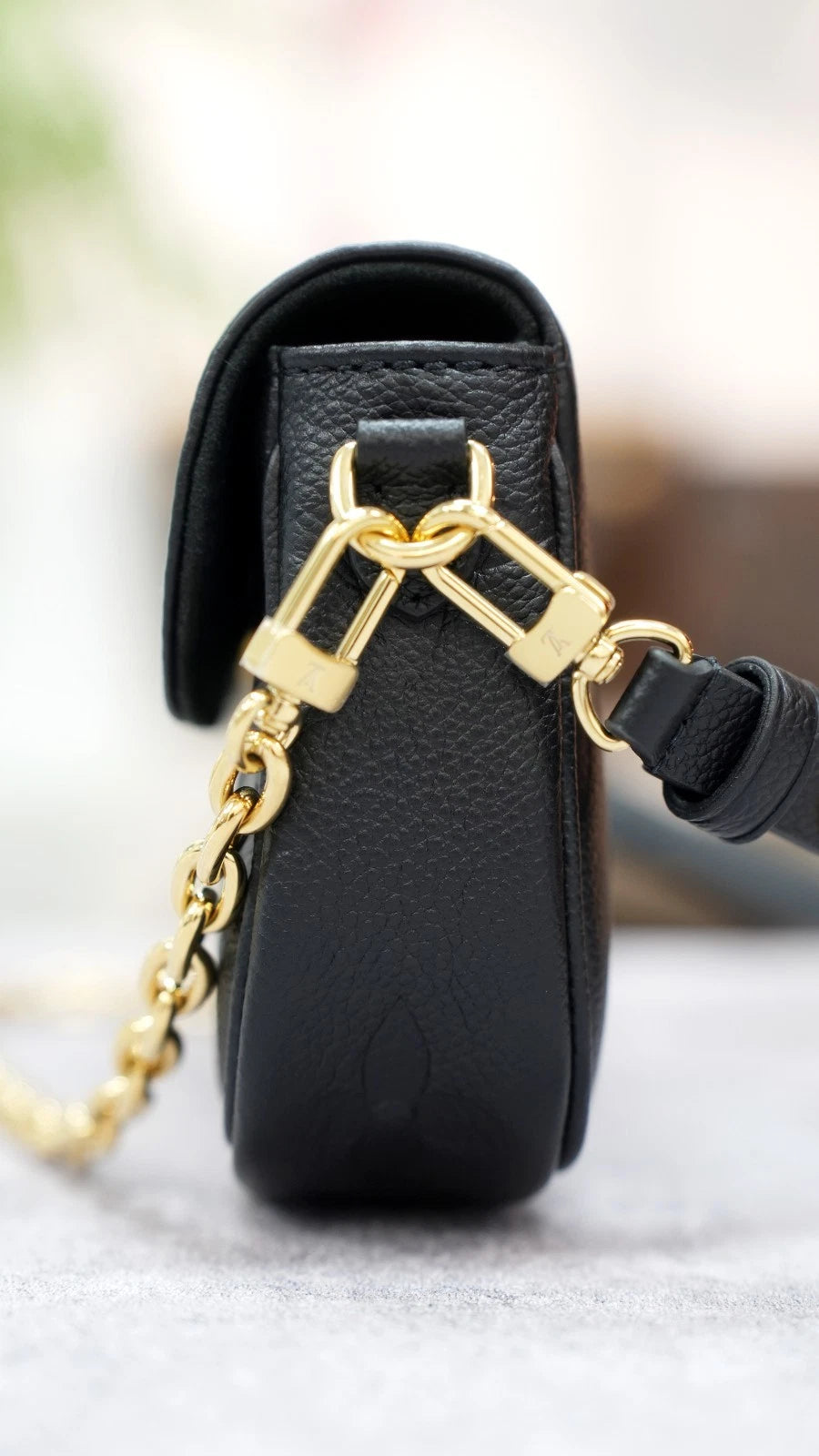 Louis Vuitton Ivy Chain Monogram Empreinte Black Gold Shoulder Bag Chain Bag