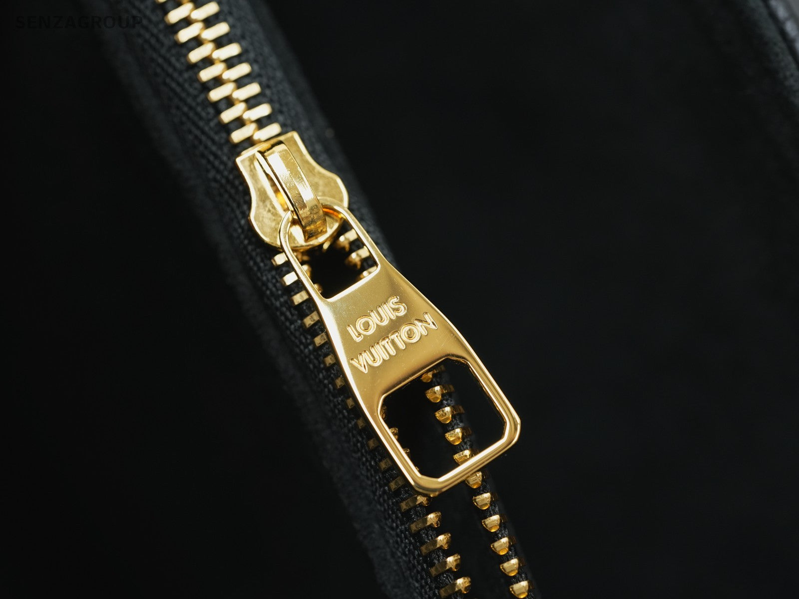 Louis Vuitton Pochette Metis East West Monogram Empreinte Shoulder bag M46595