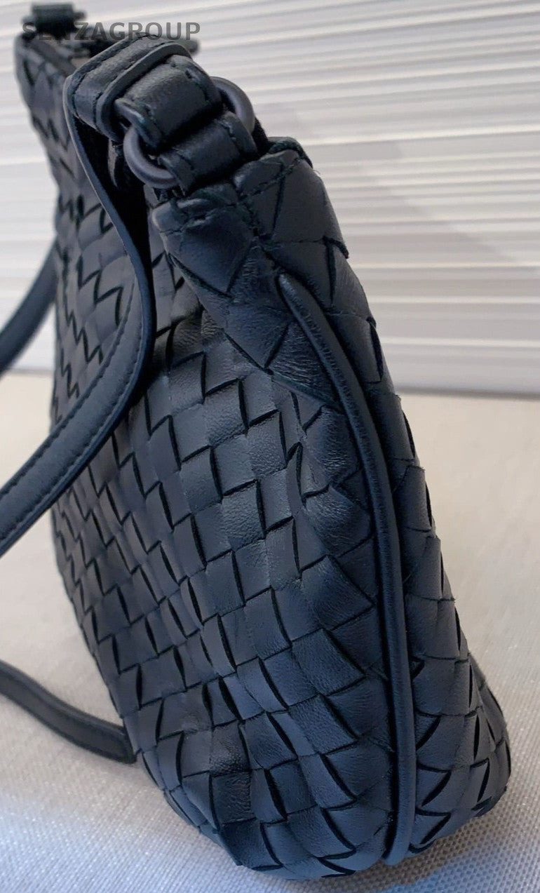 Bottega Veneta PM Intrecciato Shoulder Crossbody Bag Black Women