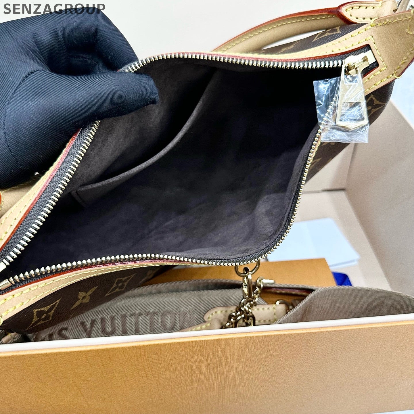 Louis Vuitton Looping Monogram Shoulder Bag Brown Classic Women