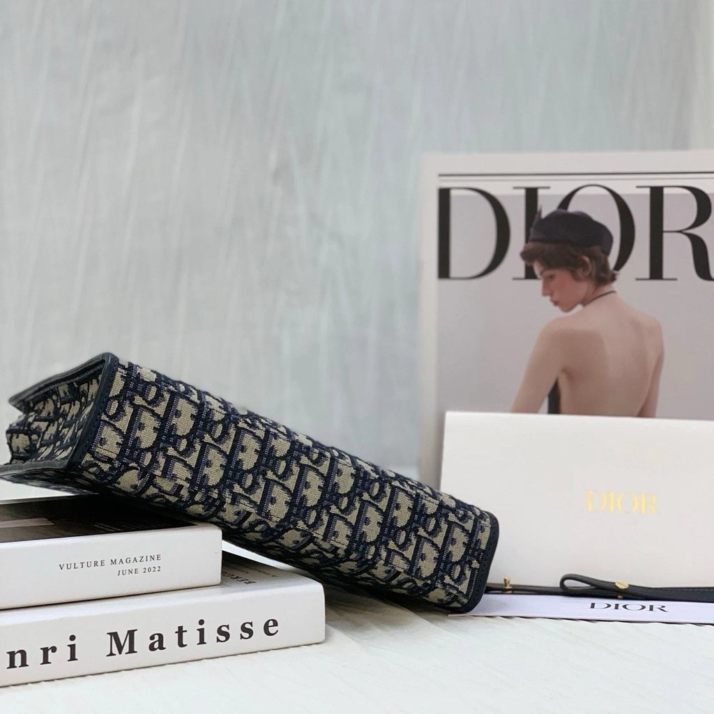 Dior Canvas Oblique Montaigne30 Clutch Crossbody Bag Women