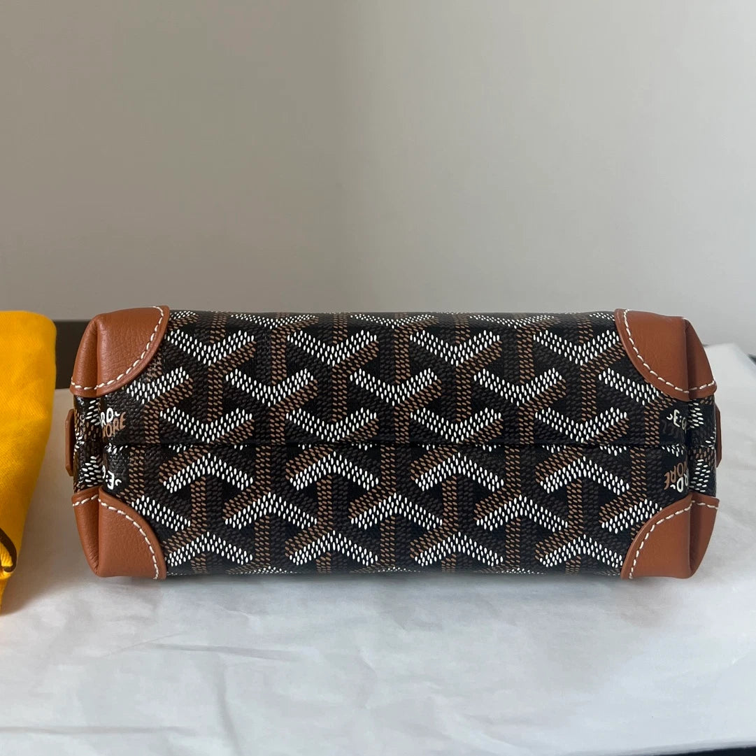 Goyard Shell Pouch Monogram Brown Canvas Leather Women Classic