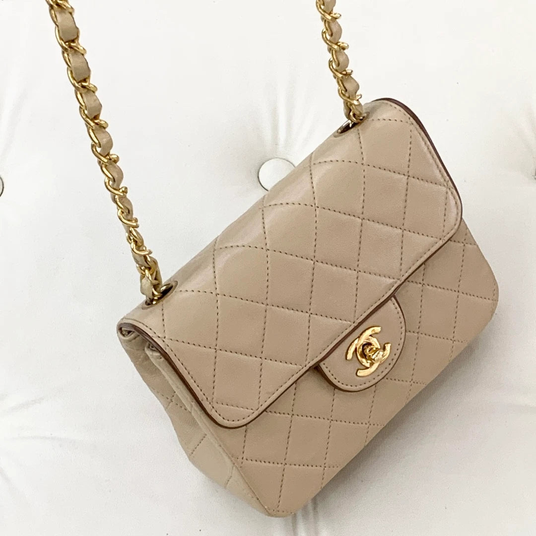Chanel Vintage Chain Lambskin Shoulder Crossbody Bag Beige Women S