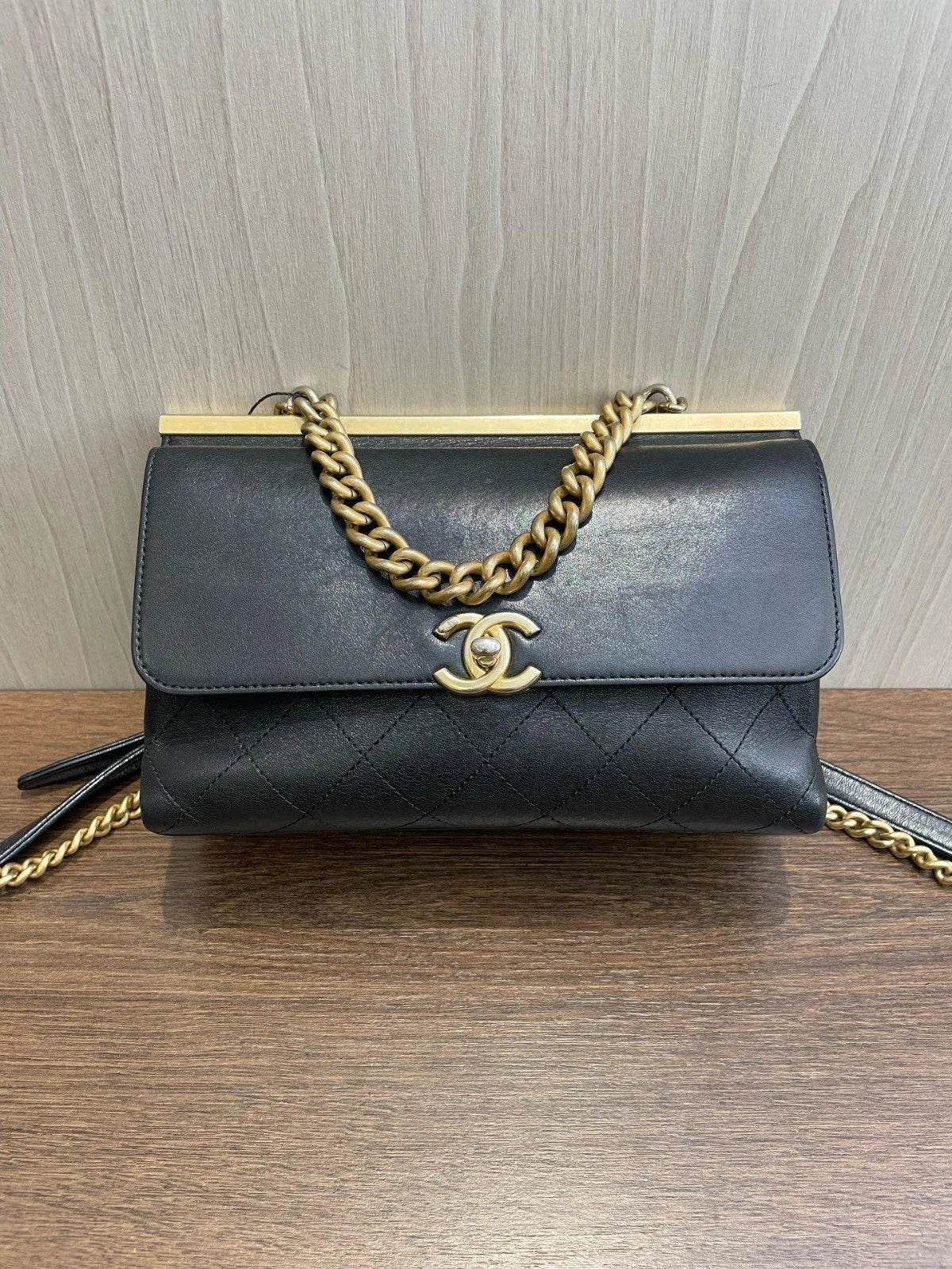Chanel Message Bag Diamond Shoulder Bag Crossbody Bag Black Women Fashion