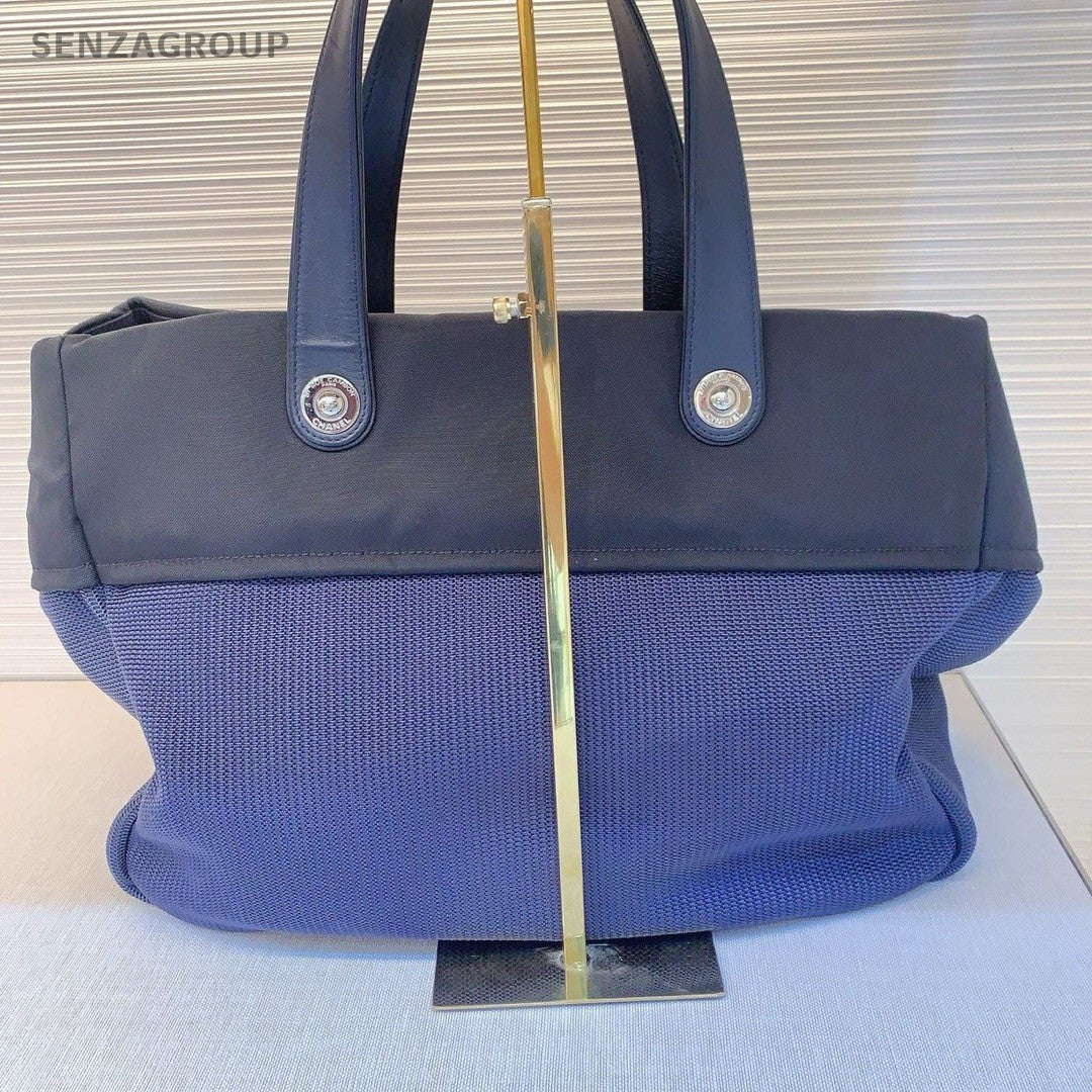 CHANEL Diamond Patchwork leather beach bag Black-Blue Women Handbag
