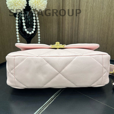 Chanel Quilted Chain Pink Gold Handbag - Classic Fashion Women's Bag