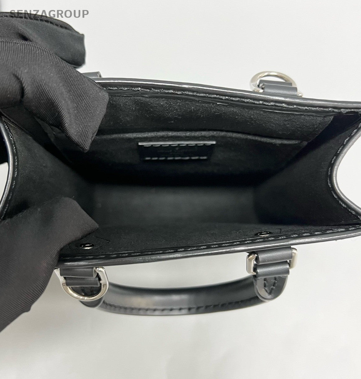 Louis Vuitton Epi Mini Top Handle Bag Crossbody Black Silver Women Classic