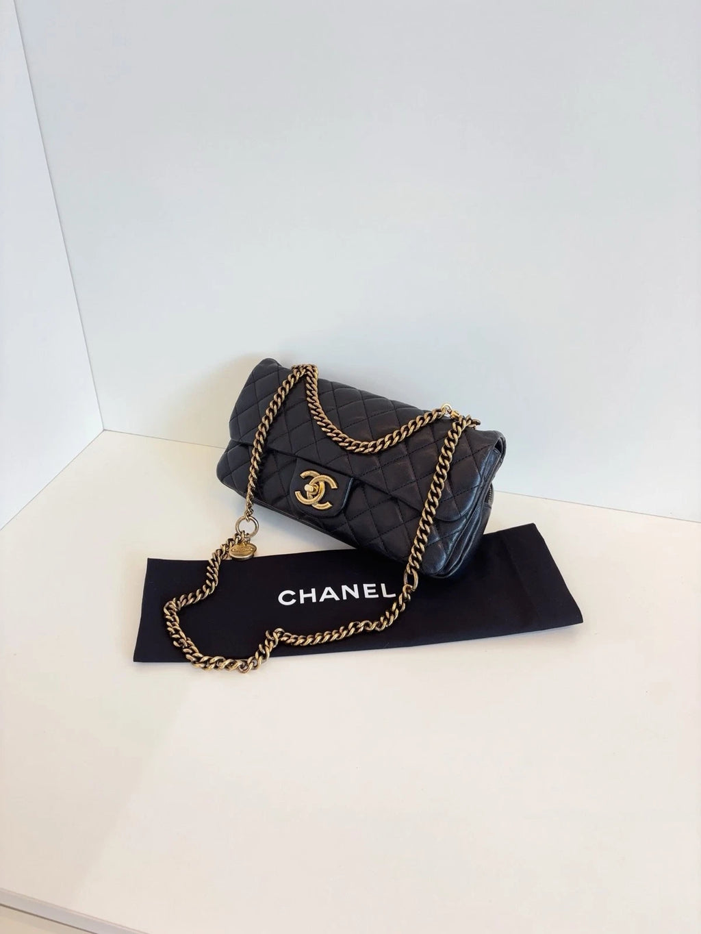 Chanel Classic Flap Shoulder Bag Women's Handbag Black Calfskin Gold Coin Chain