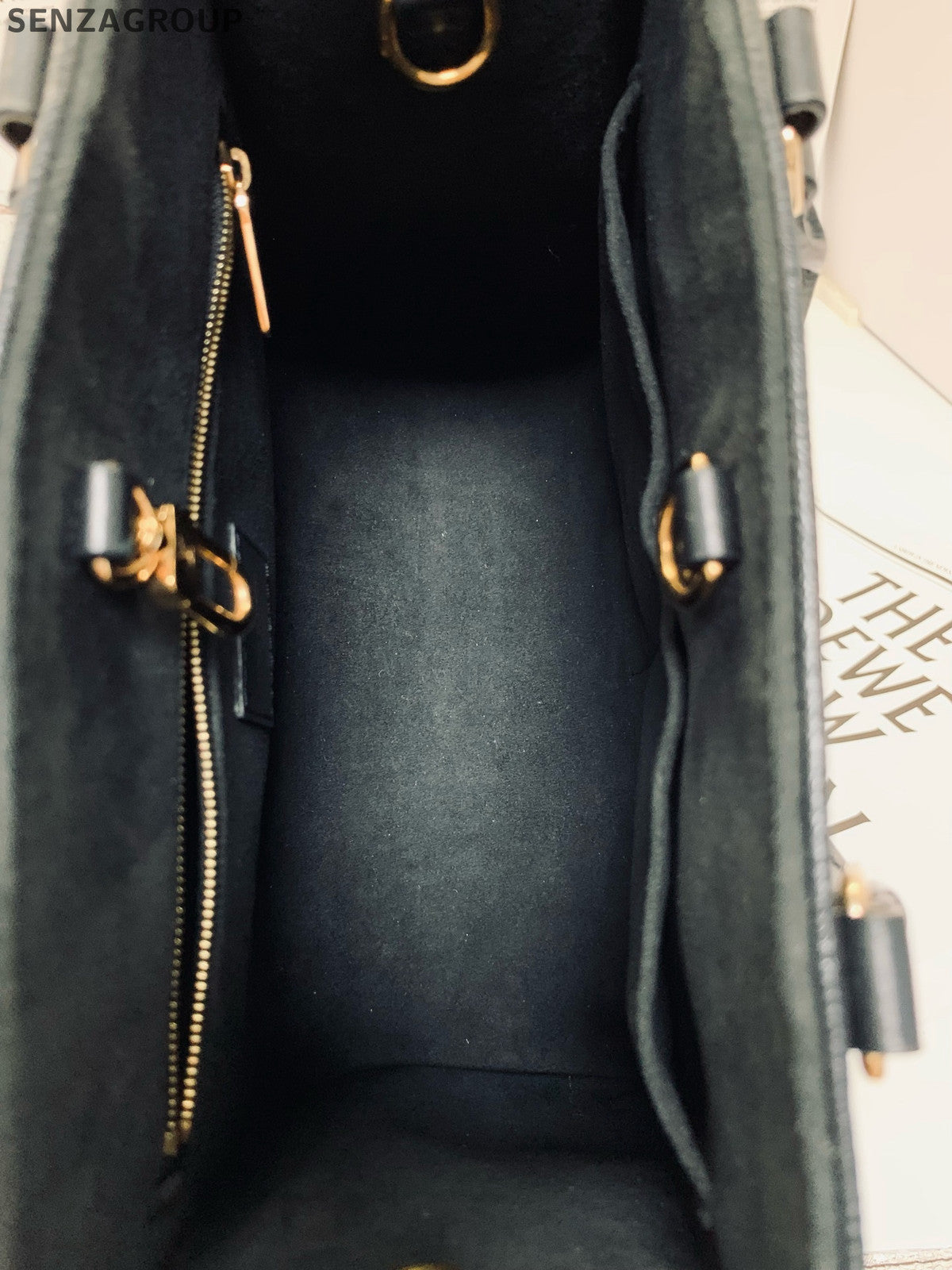 Louis Vuitton Onthego GM Monogram Black Gold Tote Shoulder Bag Women