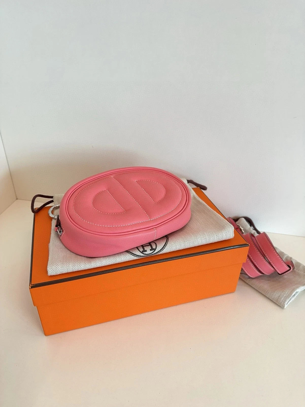 Hermes Loop Leather Pink Shoulder Bag Excellent