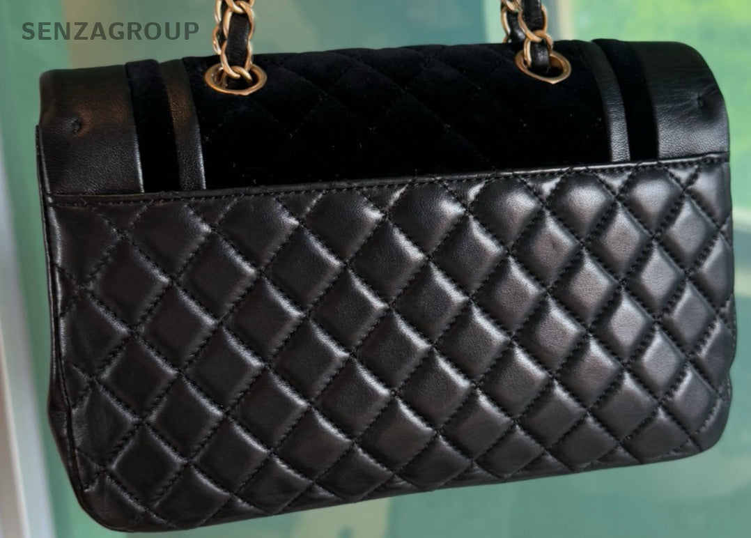 Chanel Classic Flap Lambskin Chain Shoulder Bag Black Gold Women Vintage