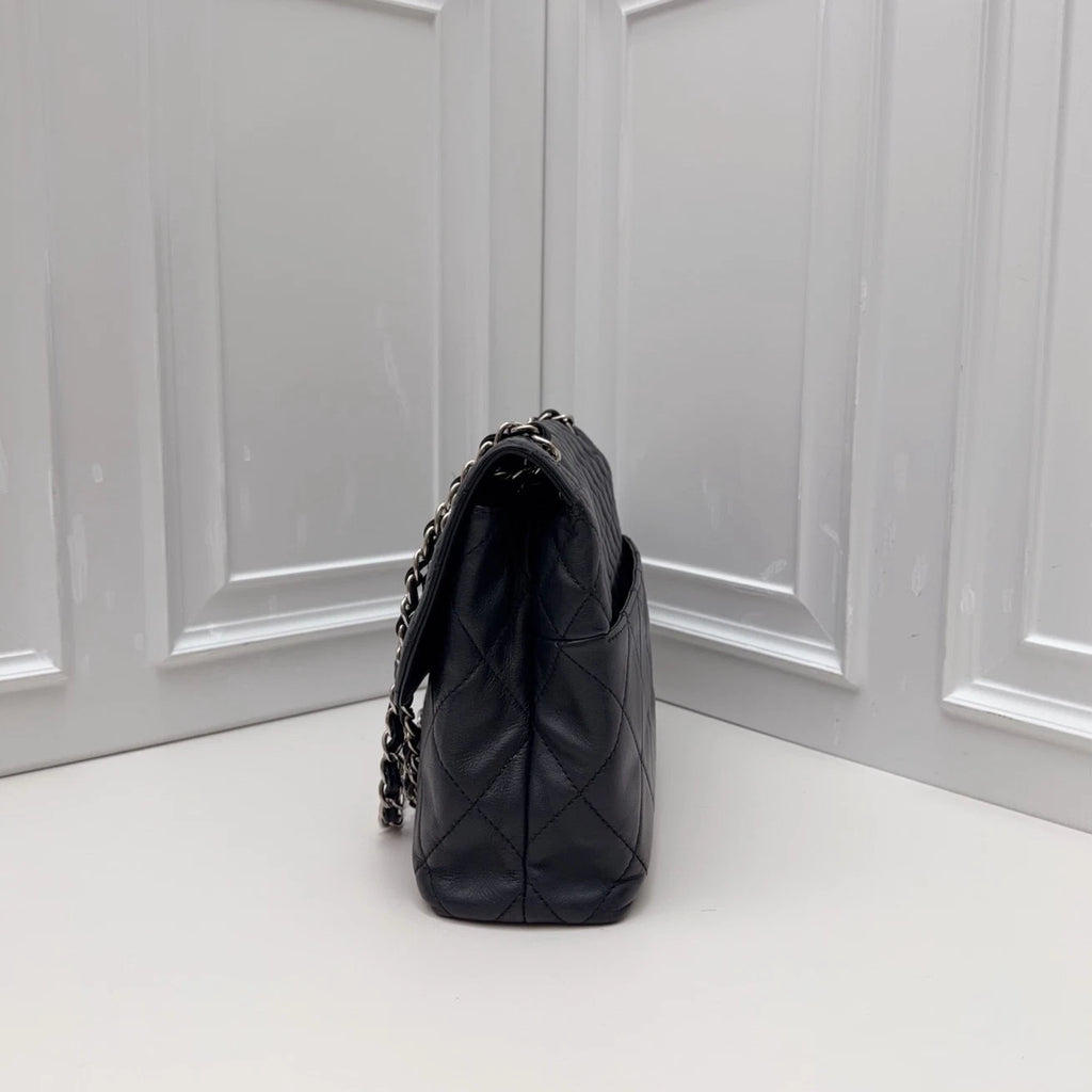 Chanel Diamond Chain Calfskin Shoulder Crossbody Bag Black Silver Women