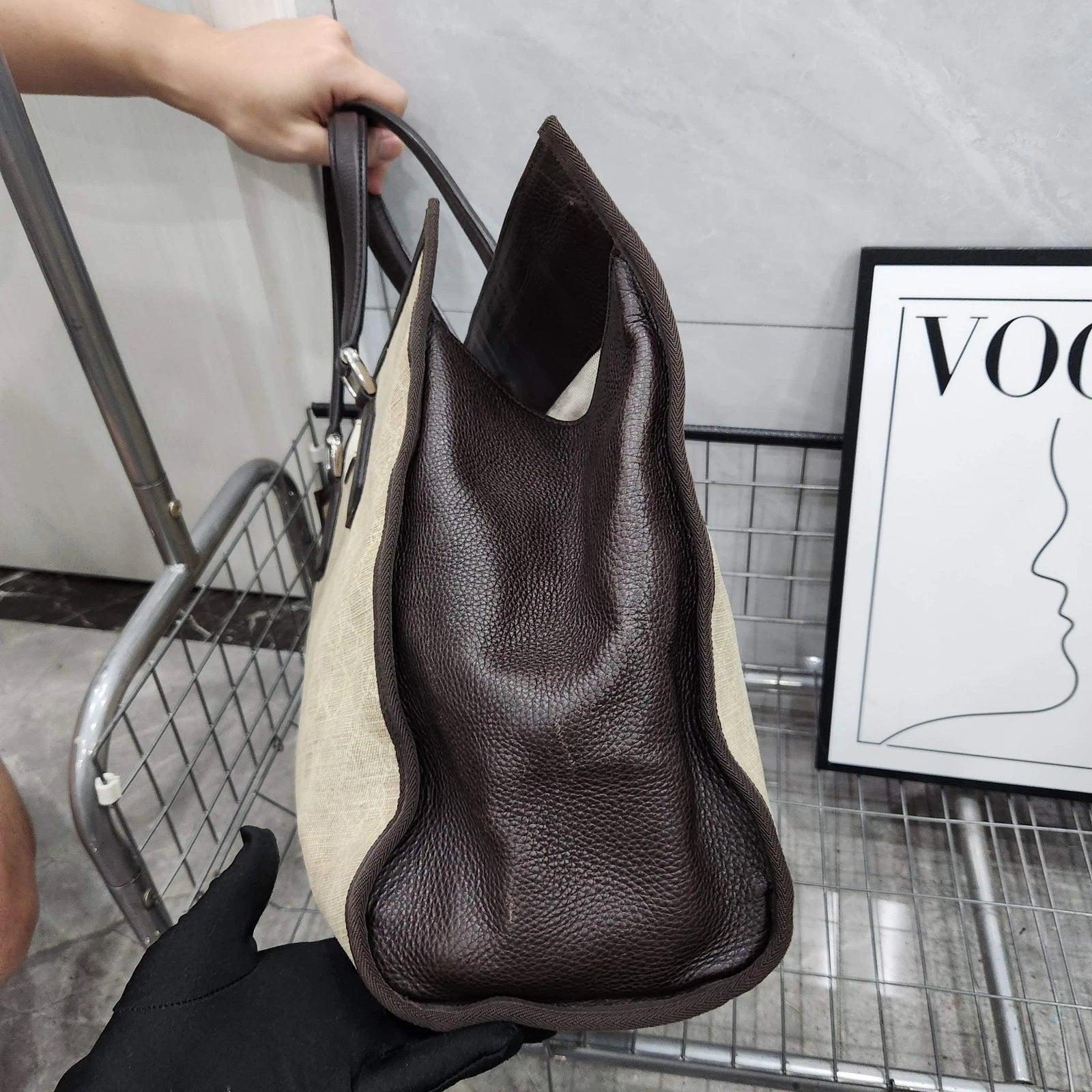 Gucci Beige Canvas Monogram Tote Handbag For Women