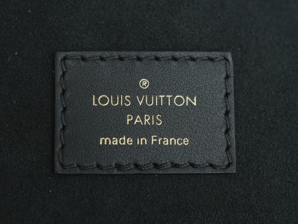 Louis Vuitton Monogram Locky BB Crossbody Handbag Chip Version Almost Brand NEW