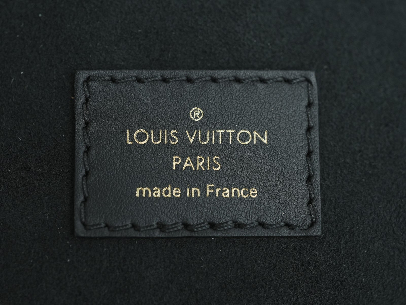 Louis Vuitton Monogram Locky BB Crossbody Handbag Chip Version Almost Brand NEW