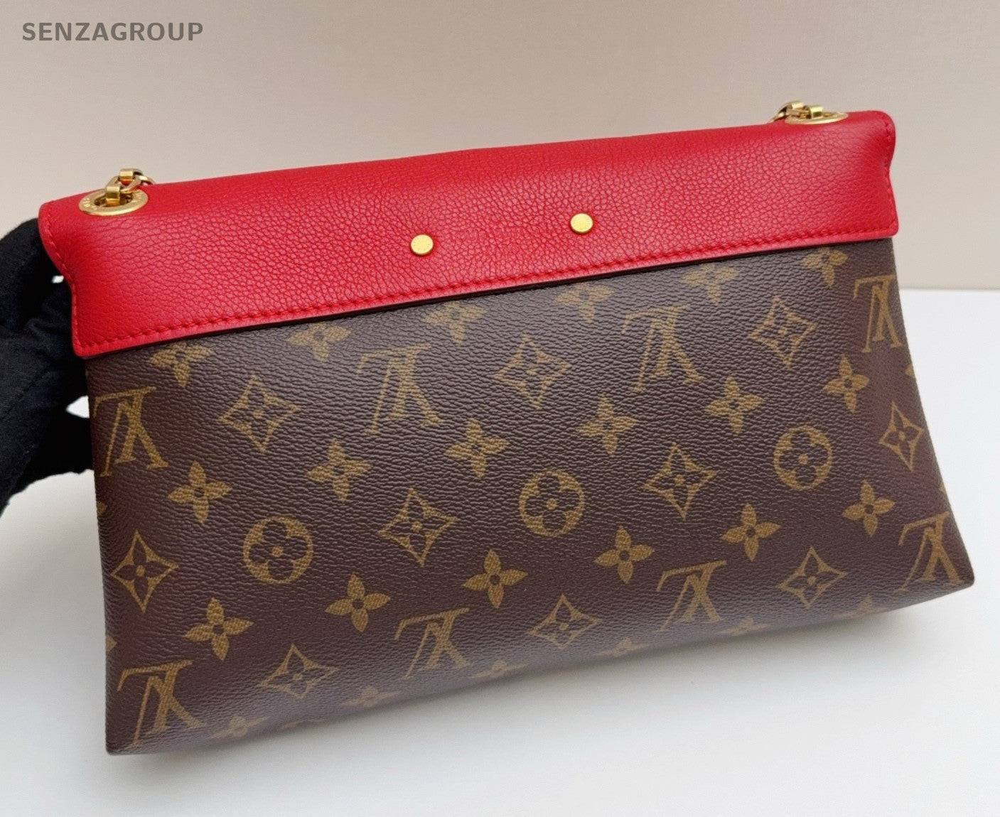 Louis Vuitton Monogram Chain Shoulder Bag Red Brown Gold Women Classic
