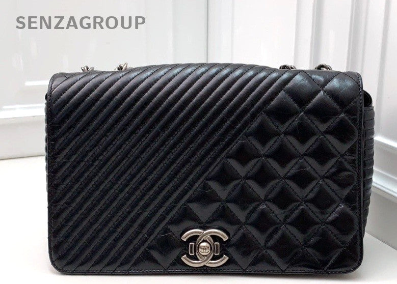CHANEL Calfskin Leather Chain Strap Shoulder Crossbody Bag Women Black