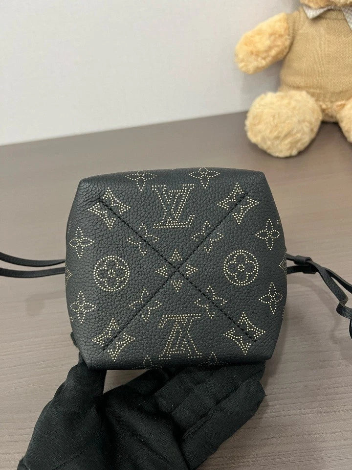 Louis Vuitton Bella Small Drawstring Bucket Bag Shoulder Bag Crossbody