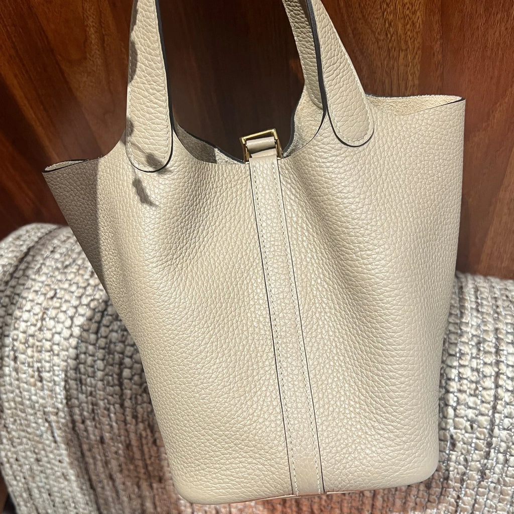 Hermes Leather 18 Gray Gold Hardware Bucket Handbag For Women