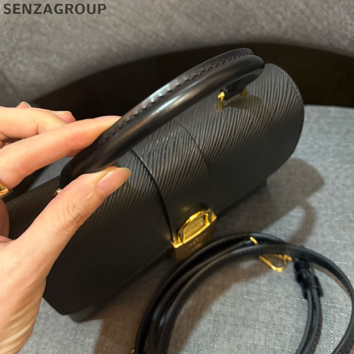 Louis Vuitton Locky BB Black Epi Leather Gold Lock Shoulder Bag