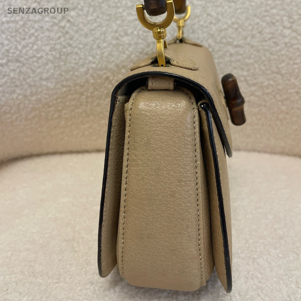 Vintage Gucci Beige Gold Small Shoulder Bag Classic Women's Handbag