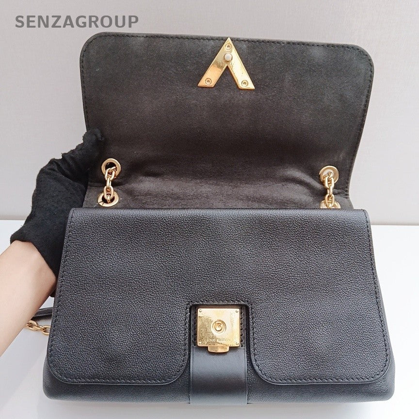 Louis Vuitton Calfskin Chain Black Gold Shoulder Bag Used Women Classic Fashion