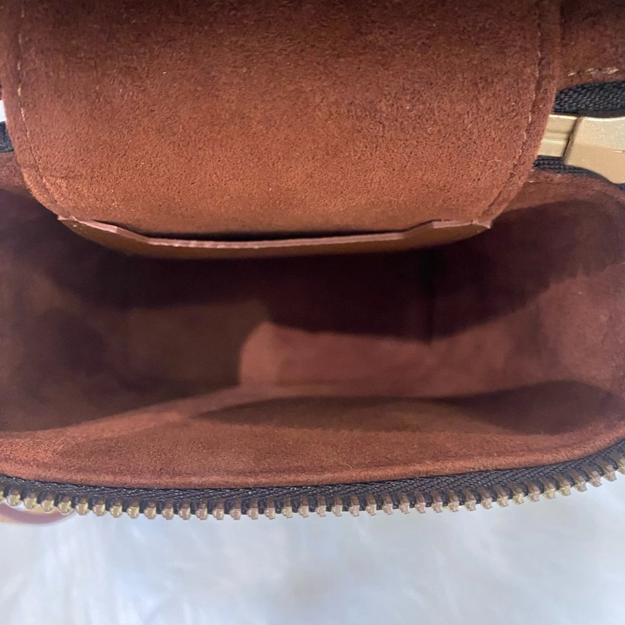 Louis Vuitton Monogram Brown Phone Bag Gold Buckle Crossbody Classic Women