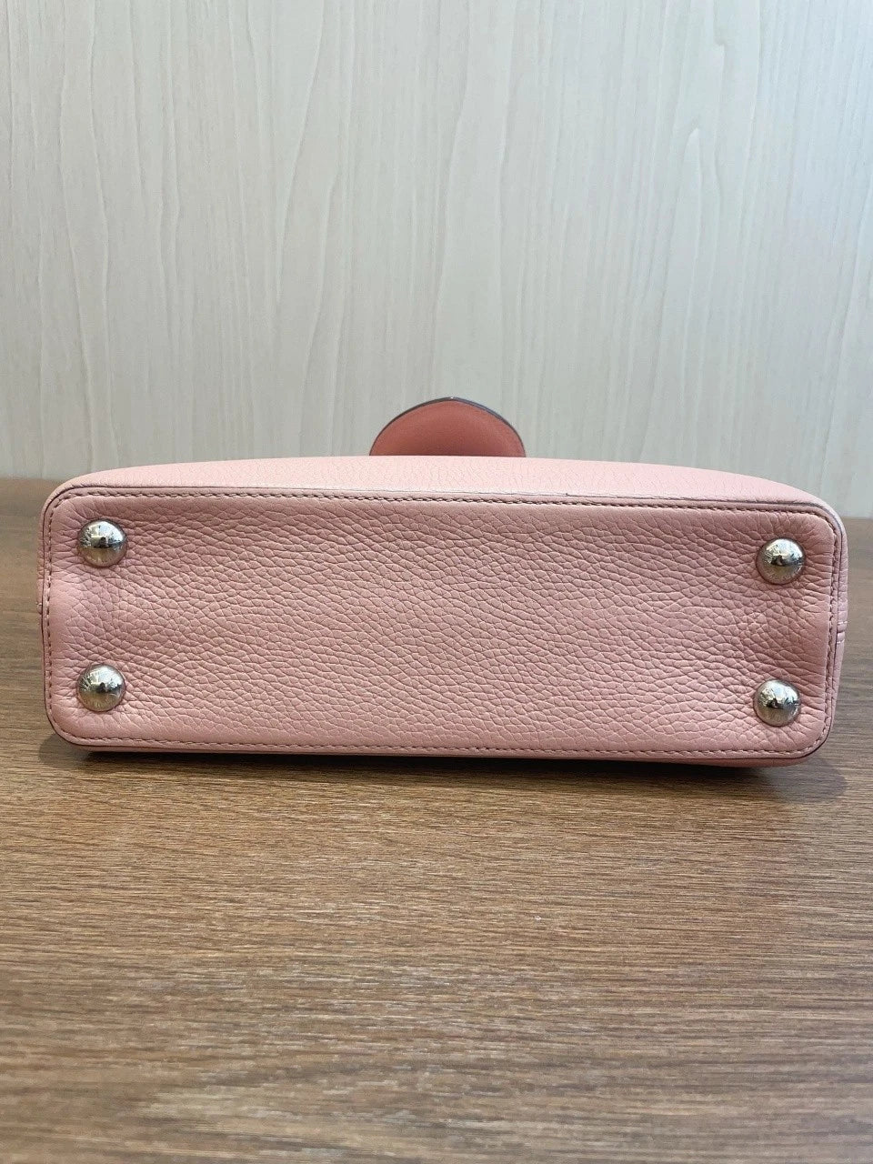 SJ0001 KY02225 Louis Vuitton Capucines BB
