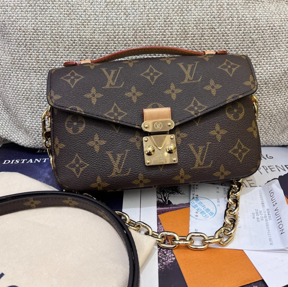 Louis Vuitton Metis East West Monogram Chain Shoulder Bag Crossbody Brown Women