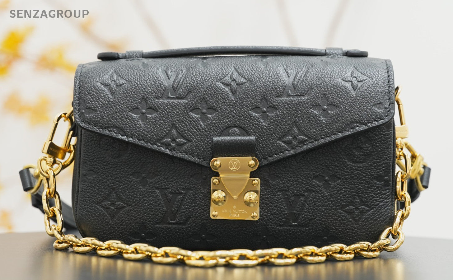 Louis Vuitton Pochette Metis East West Monogram Empreinte Almost Brand NEW