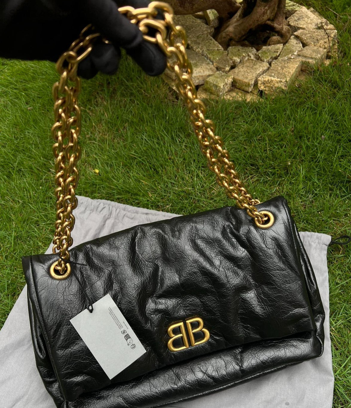Balenciaga Monaco BB Logo Chain Arena Calfskin Shoulder bag Black Gold Brand NEW