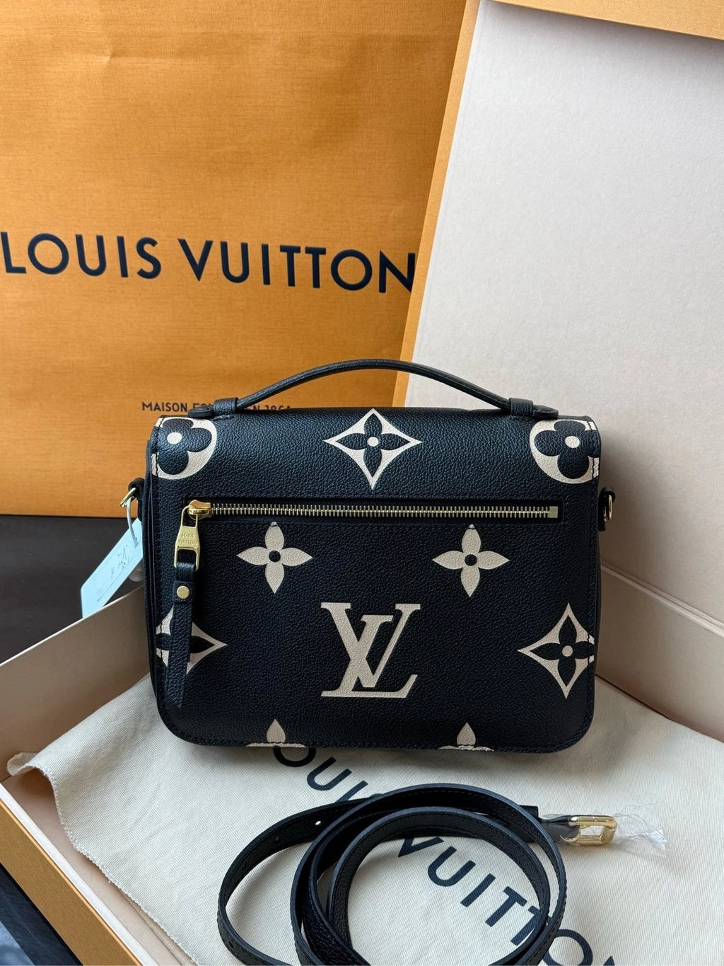 Louis Vuitton Women's Black &amp; White Messenger Bag